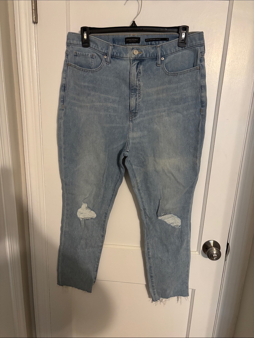 Banana Republic Light Blue Distressed Cropped Ankle Jeans